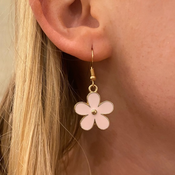 earrings - Picture 2 of 2